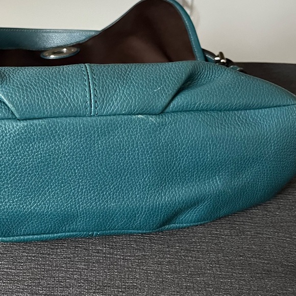 Coach Teal Leather Turn lock Flap Y2K😍😍😍 - Picture 8 of 16